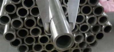 GB/T 14992 GH4169 globālais ekvivalents Inconel 718 UNS N07718 bezšuvju tērau...
